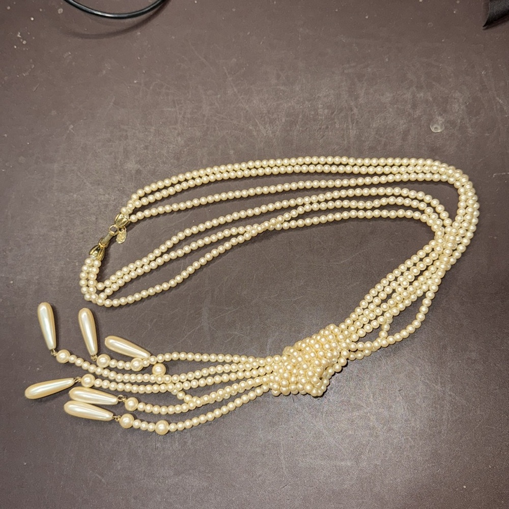 Pearl strand - Picture 2 of 5